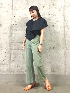 「カラー×コーデ」｜「アイテム（パンツ）」を使った、izumi  ishiketaさん（レディース・157cm）の春コーディネート