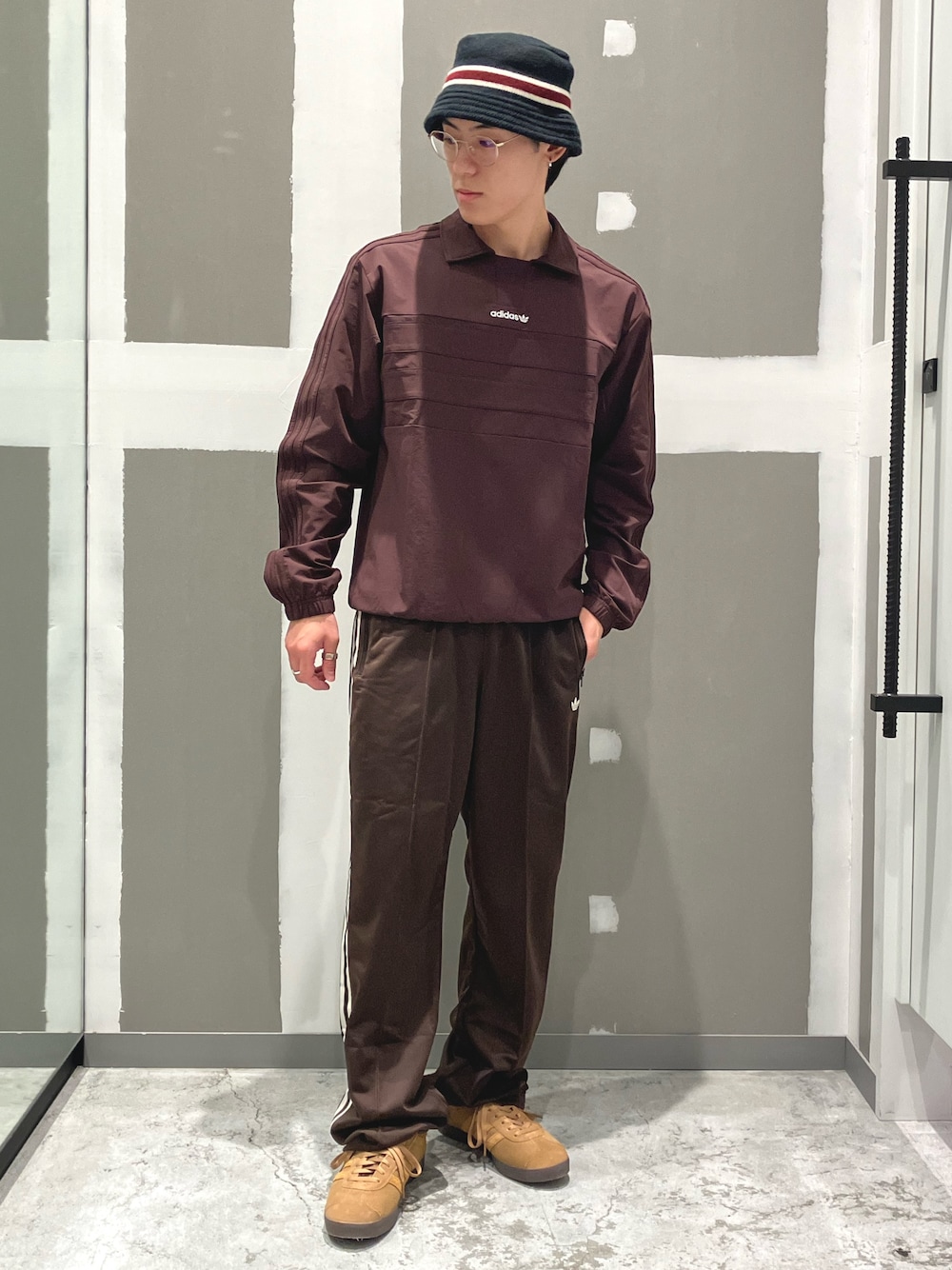 adidas×Beauty&Youth別注 ベロア ブラウン パンツ ゴールド adidas×Beauty&Youth別注 ベロア ブラウン パンツ ゴールド