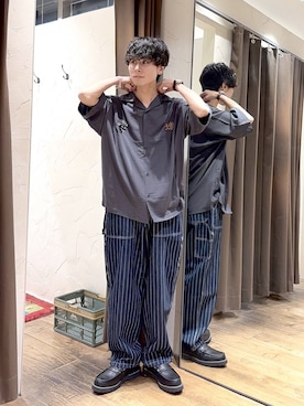 「niko and...（ニコアンド）の【GODZILLA(ゴジラ)】コラボ 開襟シャツ（シャツ/ブラウス、グレー系）」を使った、daikinikoandさん（メンズ・169cm）の夏コーディネート