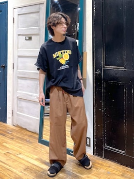 「アイテム（パンツ、イエロー系）」を使った、daikinikoandさん（メンズ・169cm）の夏コーディネート