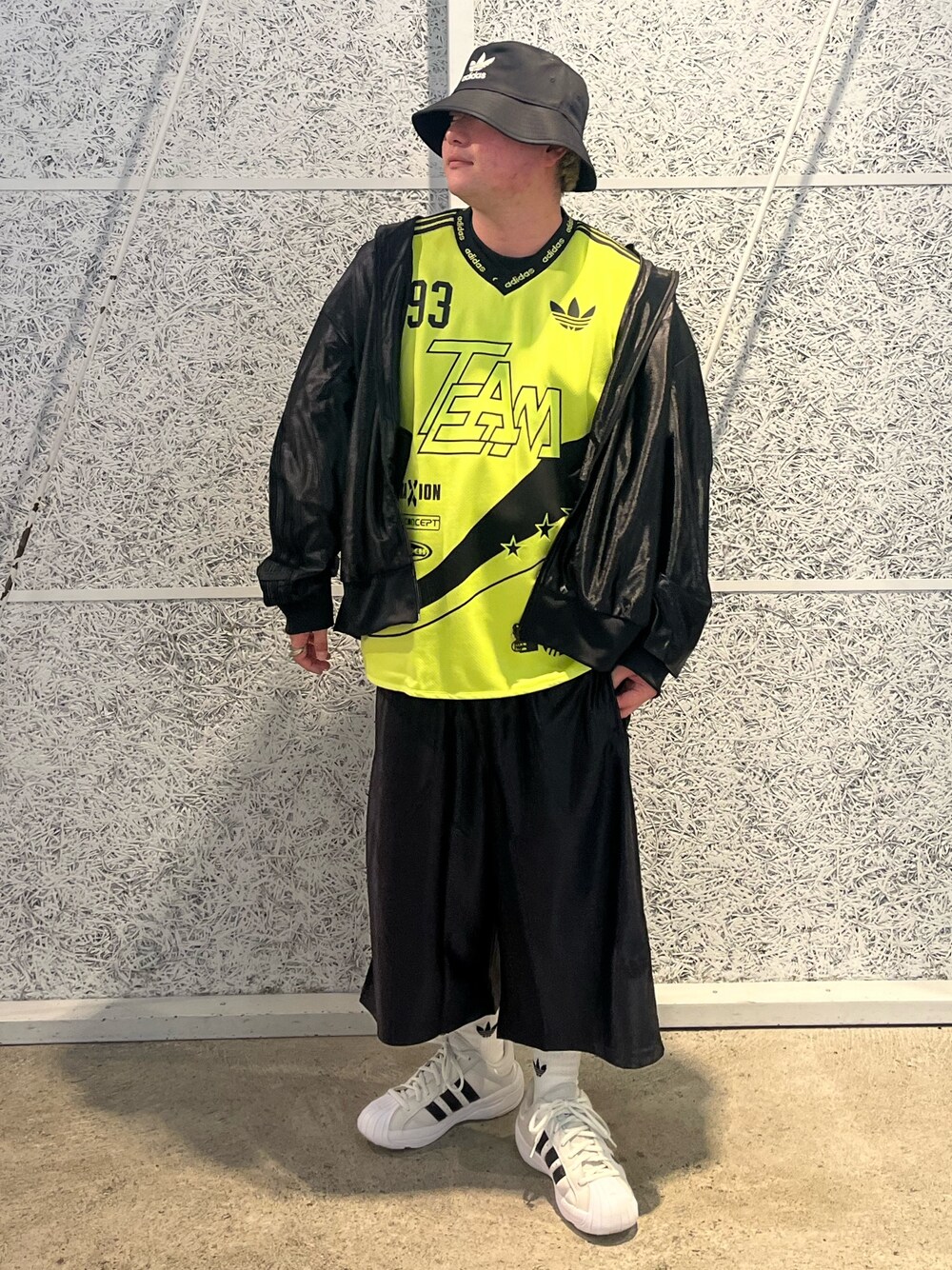 Hodaka(アディダス オリジナルスショップ 心斎橋)｜adidasのナイロン 