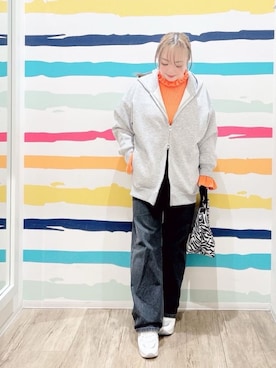 「SHOO・LA・RUE（シューラルー）の【SHOO・LA・RUE DENIM/SS-LL】程よい厚みの ストレートデニムパンツ（10.5オンス）（デニムパンツ、ブラック系）」を使った、Peeさん（レディース・150cm）の冬コーディネート