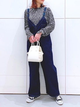 「LAKOLE（ラコレ）のアイテム（サロペット/オーバーオール）」を使った、yun..さん（レディース・160cm）の冬コーディネート