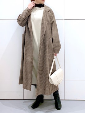 「LAKOLE（ラコレ）のアイテム（チェスターコート）」を使った、yun..さん（レディース・160cm）の冬コーディネート
