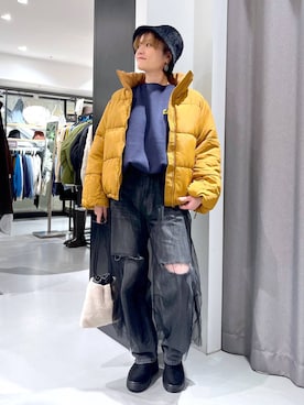 「アイテム（ナイロンジャケット、ゴールド系）」を使った、yun..さん（レディース・160cm）の秋コーディネート
