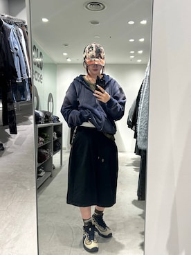 「SLOWACID（スローアシッド）のアイテム」を使った、7e1raさん（レディース・164cm）の秋コーディネート