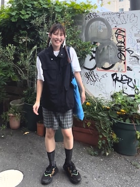 「RAY CASSIN（レイカズン）のアイテム（ベスト）」を使った、あまちゃんさん（レディース・160cm）の夏コーディネート