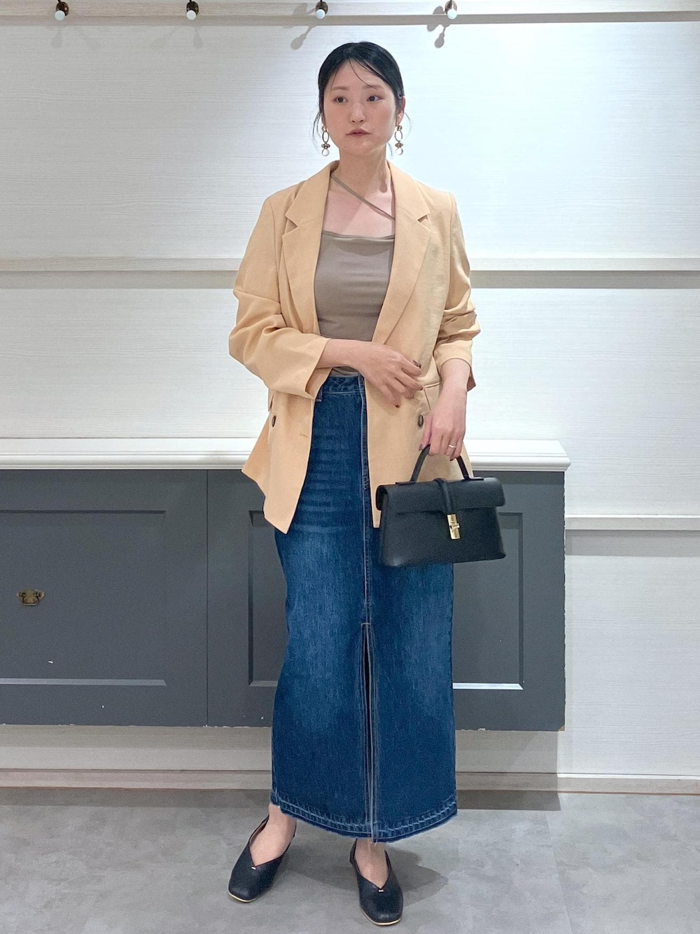 mikusonvisさんの「【2WAY】ひねり金具ワンハンドルミニショルダーバッグ（VIS）」を使ったコーディネートの1枚目の写真