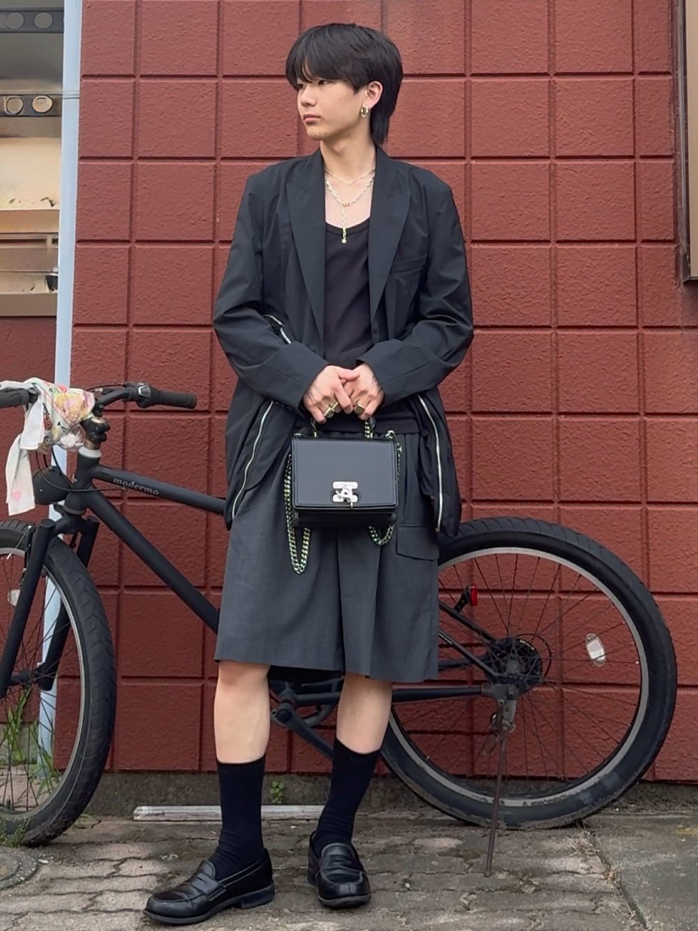 SUBLATIONS ベルト付き スラックス SUBLATIONSのスラックスを使った人気ファッションコーディネート