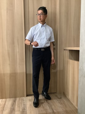「TOKYO SHIRTS（トウキョウシャツ）の【吸水速乾】 形態安定ノンアイロン ボタンダウン 半袖ビジネスワイシャツ（ビジネスシャツ、ブルー系）」を使った、TOKYOSHIRTSららぽーと安城店さん（メンズ・172cm）の夏コーディネート
