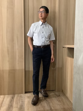 「TOKYO SHIRTS（トウキョウシャツ）の【超形態安定】【吸水速乾】 形態安定ノンアイロン ボタンダウン 半袖ビジネスワイシャツ（ビジネスシャツ、ブルー系）」を使った、TOKYOSHIRTSららぽーと安城店さん（メンズ・172cm）の夏コーディネート
