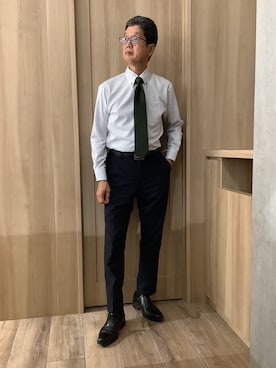 「TOKYO SHIRTS（トウキョウシャツ）の【超形態安定】 形態安定ノンアイロン ボタンダウン 長袖ビジネスワイシャツ（ビジネスシャツ、グレー系）」を使った、TOKYOSHIRTSららぽーと安城店さん（メンズ・172cm）の秋コーディネート