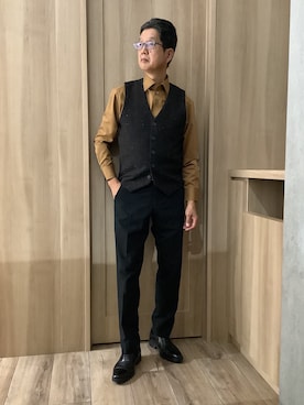「Pitta Re:)（ピッタリ）のニット 前身頃布帛ジレ ヘリンボーン メンズ（ベスト、ブラウン系）」を使った、TOKYOSHIRTSららぽーと安城店さん（メンズ・172cm）の秋コーディネート