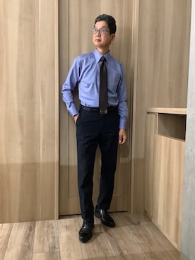 「TOKYO SHIRTS（トウキョウシャツ）の【超形態安定】 形態安定ノンアイロン スナップダウン 長袖ビジネスワイシャツ（ビジネスシャツ、ブルー系）」を使った、TOKYOSHIRTSららぽーと安城店さん（メンズ・172cm）の秋コーディネート