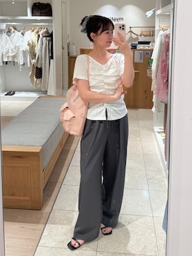 「mystic（ミスティック）の《 PSサイズ登場/4サイズ展開》ラインストーンWベルトパンツ（スラックス、グレー系）」を使った、つゆちゃんさん（レディース・156cm）の夏コーディネート