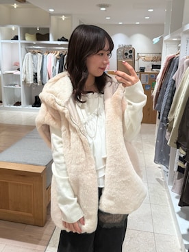 「アイテム（ベスト）」を使った、つゆちゃんさん（レディース・156cm）の秋コーディネート