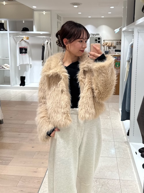 セール】【今すぐお届け可能！軽くて暖かい◎】ショートファーコート