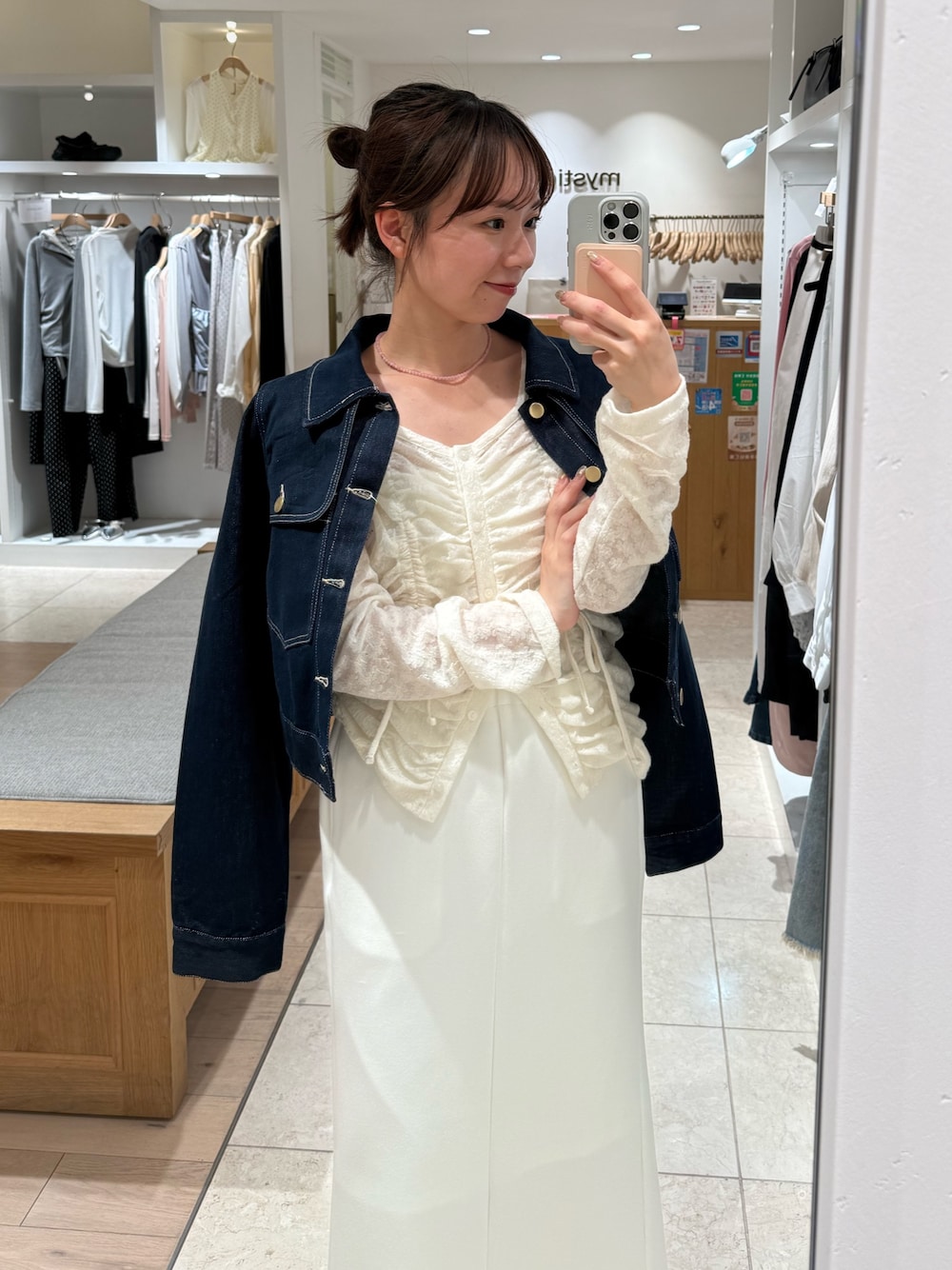 sktnnm企画】金ボタンデニムパフジャケットを使った人気ファッション