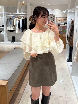 「アイテム（ヘアアクセサリー）」を使った、tsuyuhono20020102さん（レディース・156cm）の秋コーディネート