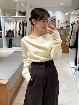 「アイテム（ネックレス）」を使った、つゆちゃんさん（レディース・156cm）の秋コーディネート