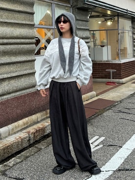 「ニットキャップ」｜「アイテム（スウェット）」を使った、千 Senさん（レディース・164cm）の秋コーディネート