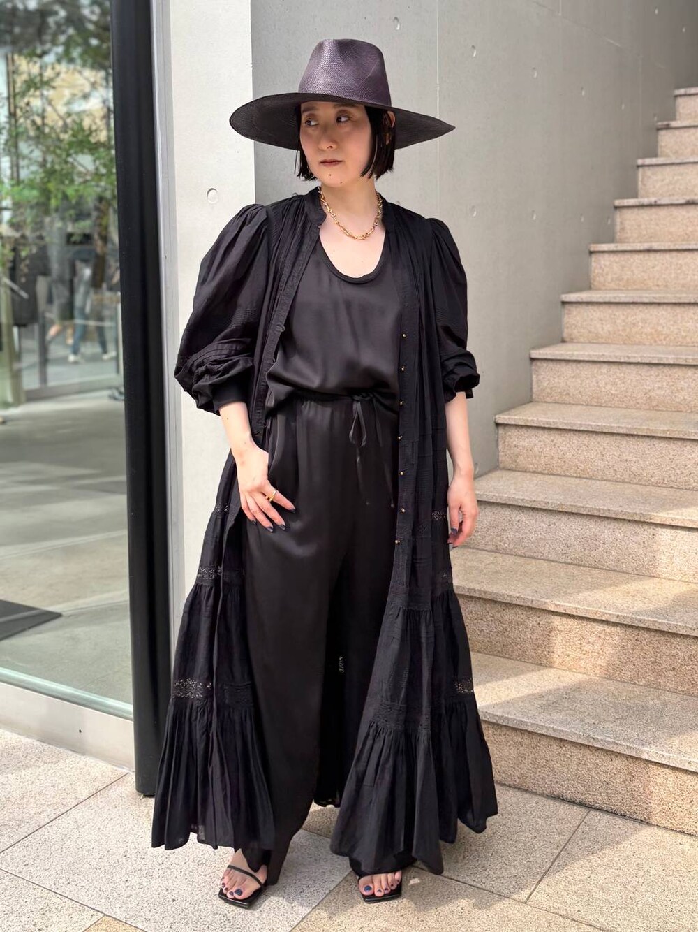 「低身長、ベーシック/シンプル、Chaos、モード、ハンサム」｜「ChaosのChaos(カオス)/シルシャーパンツ（その他パンツ、ブラック系）」を使った、chaos_kawaさん（レディース・150cm）の春コーディネートの1枚目の写真