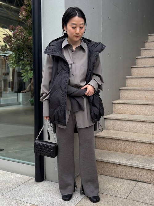 【極美品】Chaosカオス × REMI RELIEF/別注ダウンベスト 墨黒 Chaos(カオス)｜REMI RELIEF別注ダウンベスト/スミクロ の通販