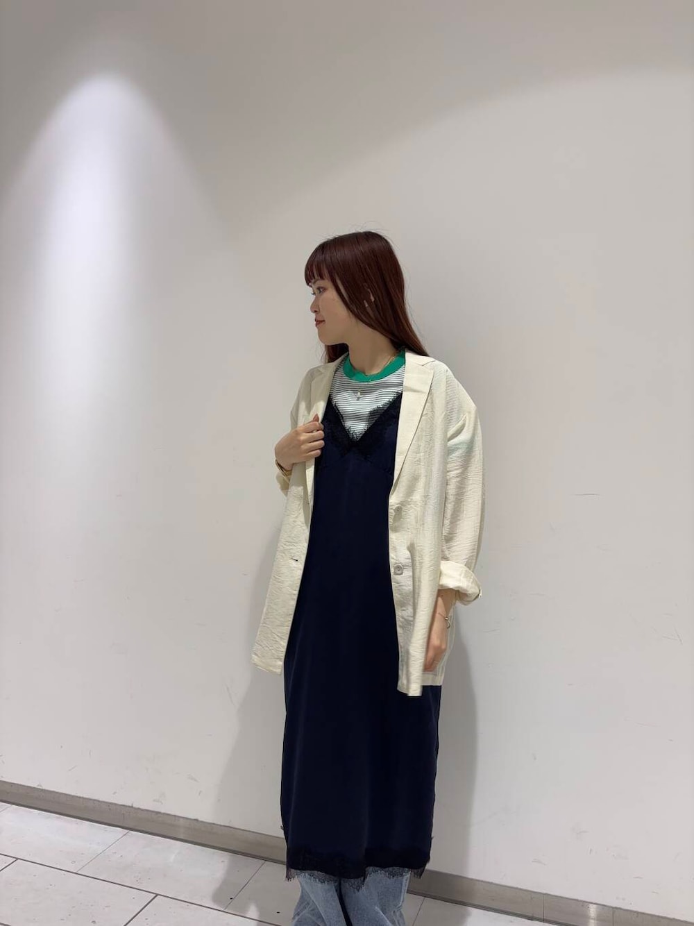 「デニム、Tシャツ、ボーダー、KBF、レイヤードスタイル、春コーデ、フレアデニム、お出かけコーデ、シンプルカジュアル、シアージャケット、25ss」｜「KBFの『34サイズ/低身長向けも展開』ストレッチフレアデニム（デニムパンツ、ブルー系）」を使った、natsukiさん（レディース・158cm）の春コーディネートの1枚目の写真