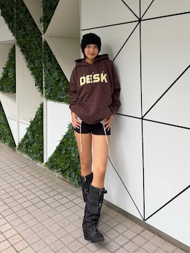 「WHO'S WHO gallery（フーズフーギャラリー）のアイテム（パーカー）」を使った、うらのことこさん（レディース・165cm）の秋コーディネート