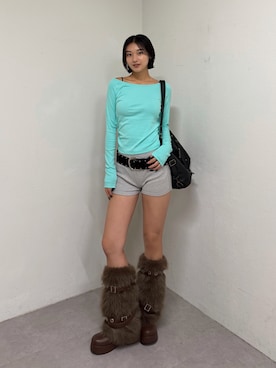 「WHO'S WHO gallery（フーズフーギャラリー）の【WEB限定】【SLOPPY】バックオープンギャザートップス（Tシャツ/カットソー、ブルー系）」を使った、うらのことこさん（レディース・165cm）の夏コーディネート