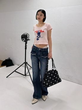 「WHO'S WHO gallery（フーズフーギャラリー）のシャーロットパターンメッシュS/Sトップス（Tシャツ/カットソー、ピンク系）」を使った、うらのことこさん（レディース・165cm）の春コーディネート
