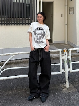 「Sourcream（サワークリーム）の【Sourcream】偉人TEE（Tシャツ/カットソー、ホワイト系）」を使った、うらのことこさん（レディース・165cm）の春コーディネート