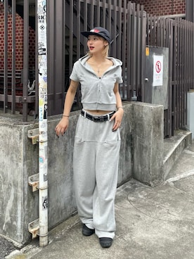「アイテム（パーカー）」を使った、うらのことこさん（レディース・165cm）の夏コーディネート