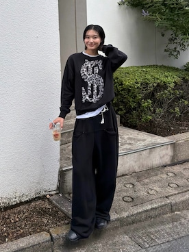 「WHO'S WHO gallery（フーズフーギャラリー）の【Sourcream】$ファースウェット（Tシャツ/カットソー、ブラック系）」を使った、うらのことこさん（レディース・165cm）の秋コーディネート