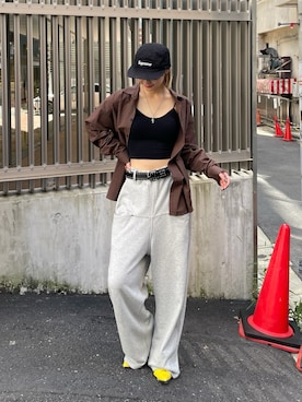 「WHO'S WHO gallery（フーズフーギャラリー）のスタッズベルト（ベルト）」を使った、うらのことこさん（レディース・165cm）の夏コーディネート