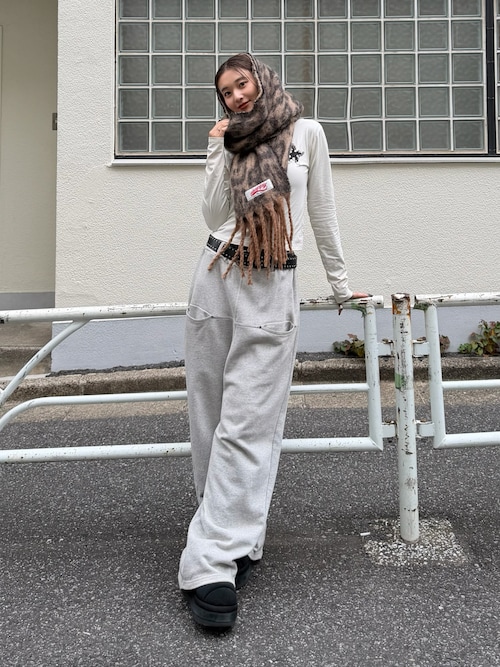 今季秋冬BLANC basqueヒョウ柄ウール混合マフラー 今季秋冬BLANC basqueヒョウ柄ウール混合マフラー 今季秋冬BLANC