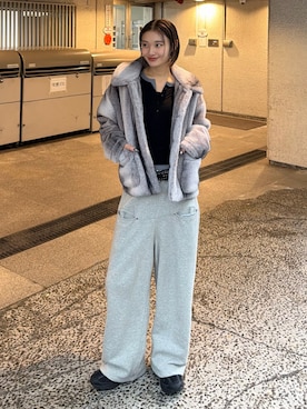 「WHO'S WHO gallery（フーズフーギャラリー）のスタッズベルト（ベルト）」を使った、うらのことこさん（レディース・165cm）の秋コーディネート