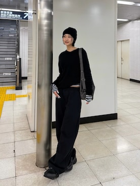 「WHO'S WHO gallery（フーズフーギャラリー）の【WEB限定】メッセージドットリングヘンリートップス（Tシャツ/カットソー、ブルー系）」を使った、うらのことこさん（レディース・165cm）の春コーディネート