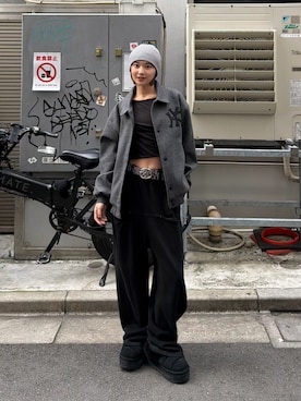 「アイテム（スタジャン）」を使った、うらのことこさん（レディース・165cm）の秋コーディネート