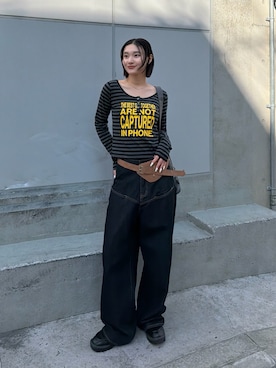 「WHO'S WHO gallery（フーズフーギャラリー）のメッセージドットリングヘンリートップス（Tシャツ/カットソー、グレー系）」を使った、うらのことこさん（レディース・165cm）の春コーディネート