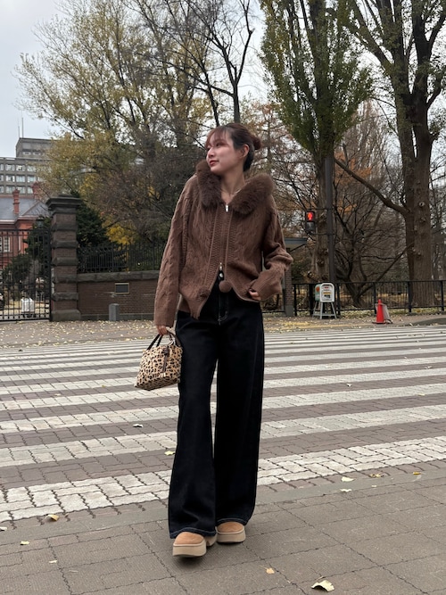 セットアップ対応】ポンポン付きファーフードケーブルニット