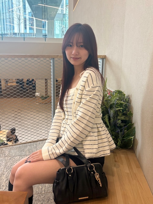 美品Chicoペプラムニットベアトップス　金ボタンVネックカーディガン　チコ Chico（チコ） カーディガン 「WEB限定カラーあり」金ボタンVネック