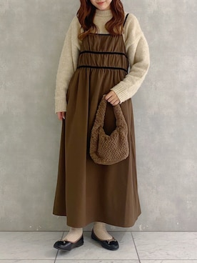 「淡色」｜「アイテム（その他）」を使った、ナカガワさん（レディース・156cm）の秋コーディネート