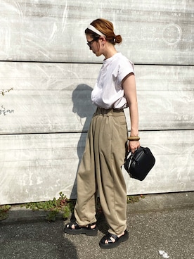 「スウェットギャザーパンツ」｜teeemoeさん（レディース・157cm）の夏コーディネート