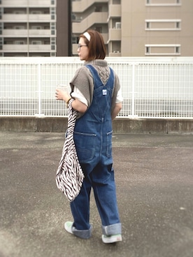「ニットベスト」｜「アイテム（サロペット/オーバーオール）」を使った、teeemoeさん（レディース・157cm）の秋コーディネート