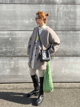 「巾着バッグ」｜「アイテム（ノーカラーコート）」を使った、teeemoeさん（レディース・157cm）の冬コーディネート