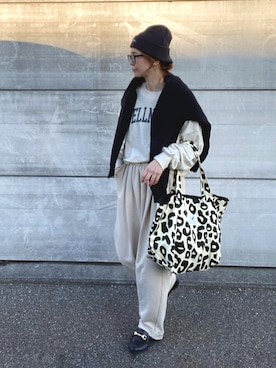 「スウェットギャザーパンツ」｜teeemoeさん（レディース・157cm）の冬コーディネート