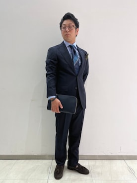 「アイテム（ハンカチ/ハンドタオル）」を使った、柴田さん（メンズ・163cm）の秋コーディネート