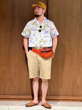 「アイテム（ボディバッグ/ウエストポーチ）」を使った、BEAMS PLUSさん（メンズ・178cm）の夏コーディネート