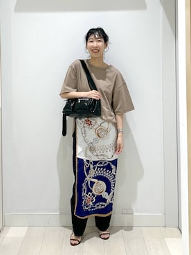 「アイテム（ストール/ショール）」を使った、rellraさん（レディース・159cm・30代）の夏コーディネート